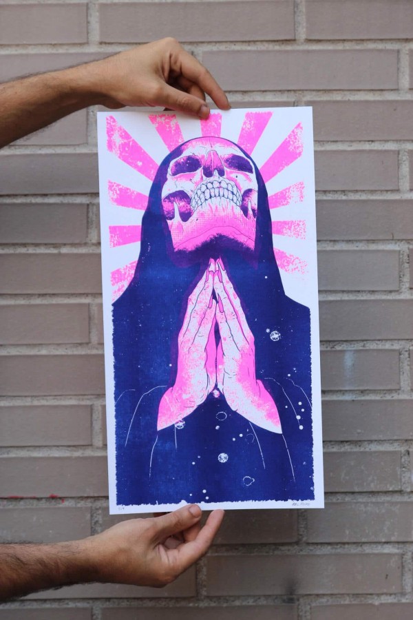 Pray to Satan (Pink)