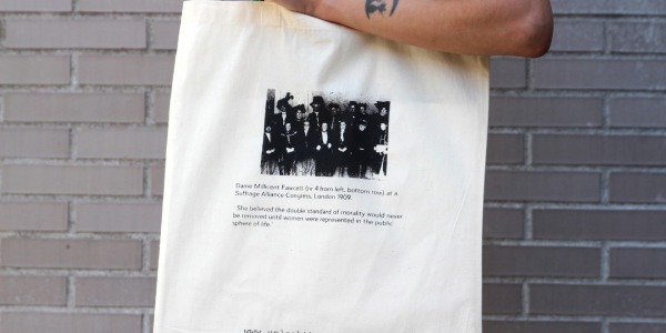 Tote Bags per a Pacwoman Productions